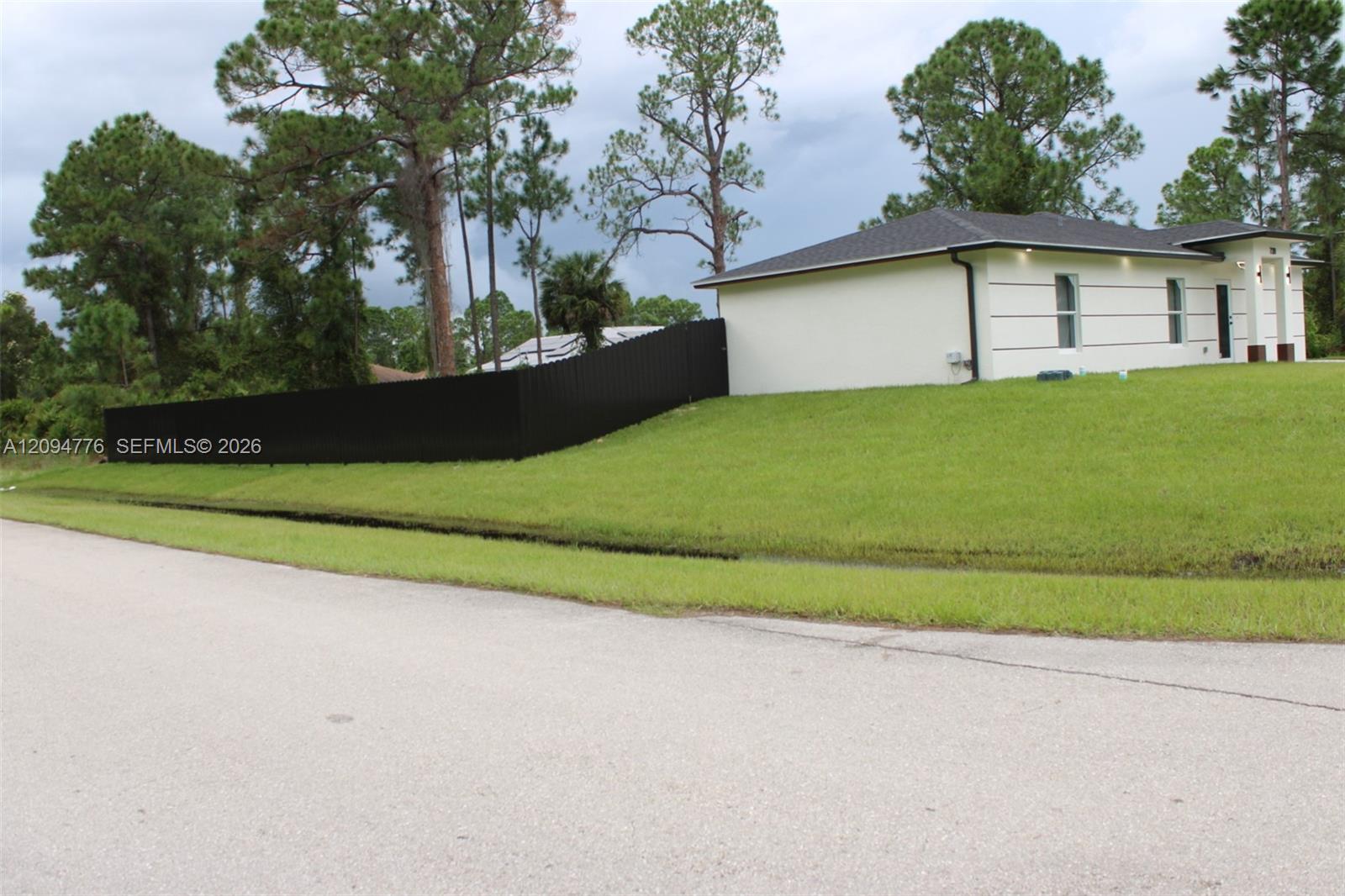 728 Glacier Avenue Property Photo 3