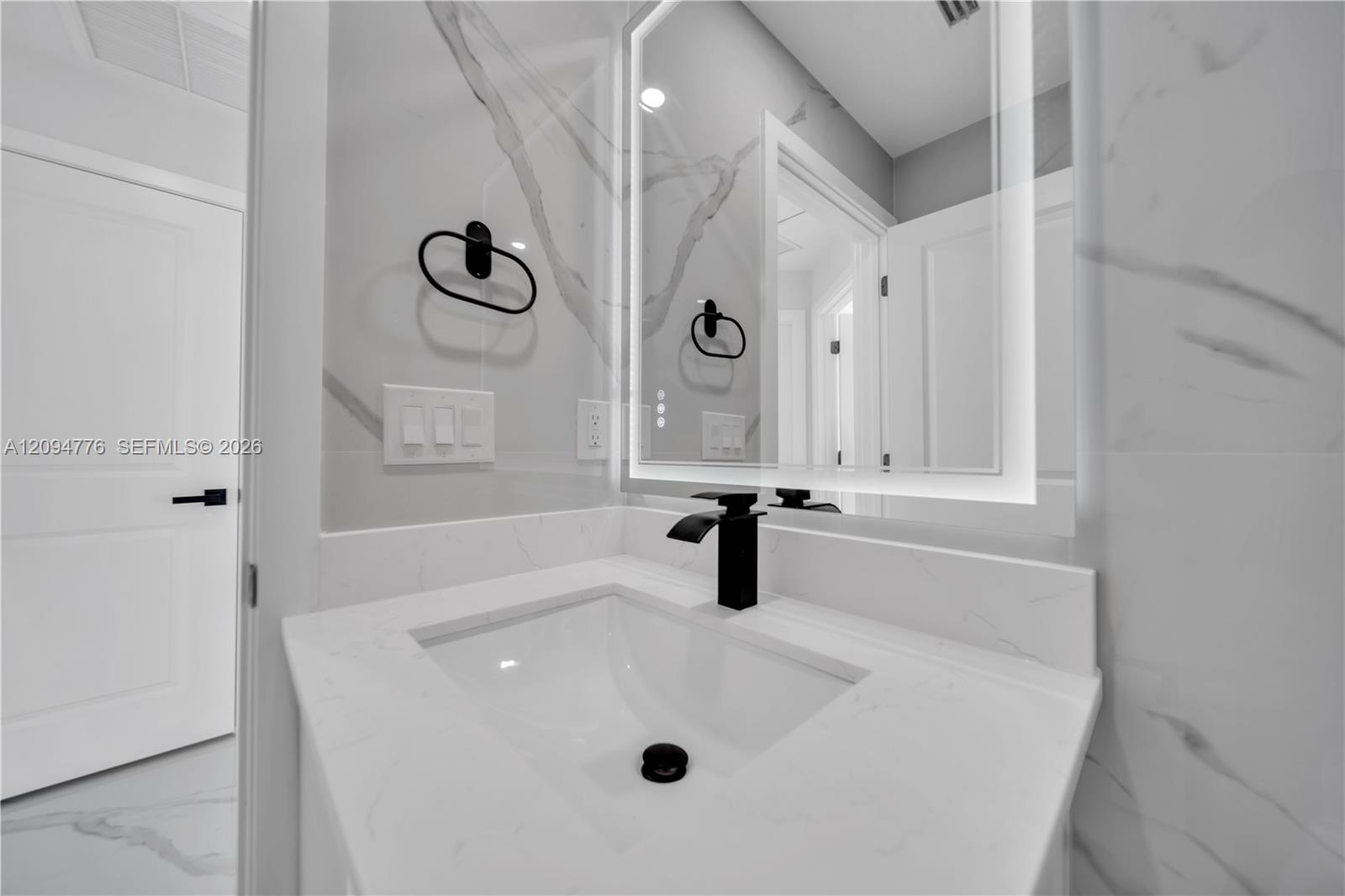 728 Glacier Avenue Property Photo 13