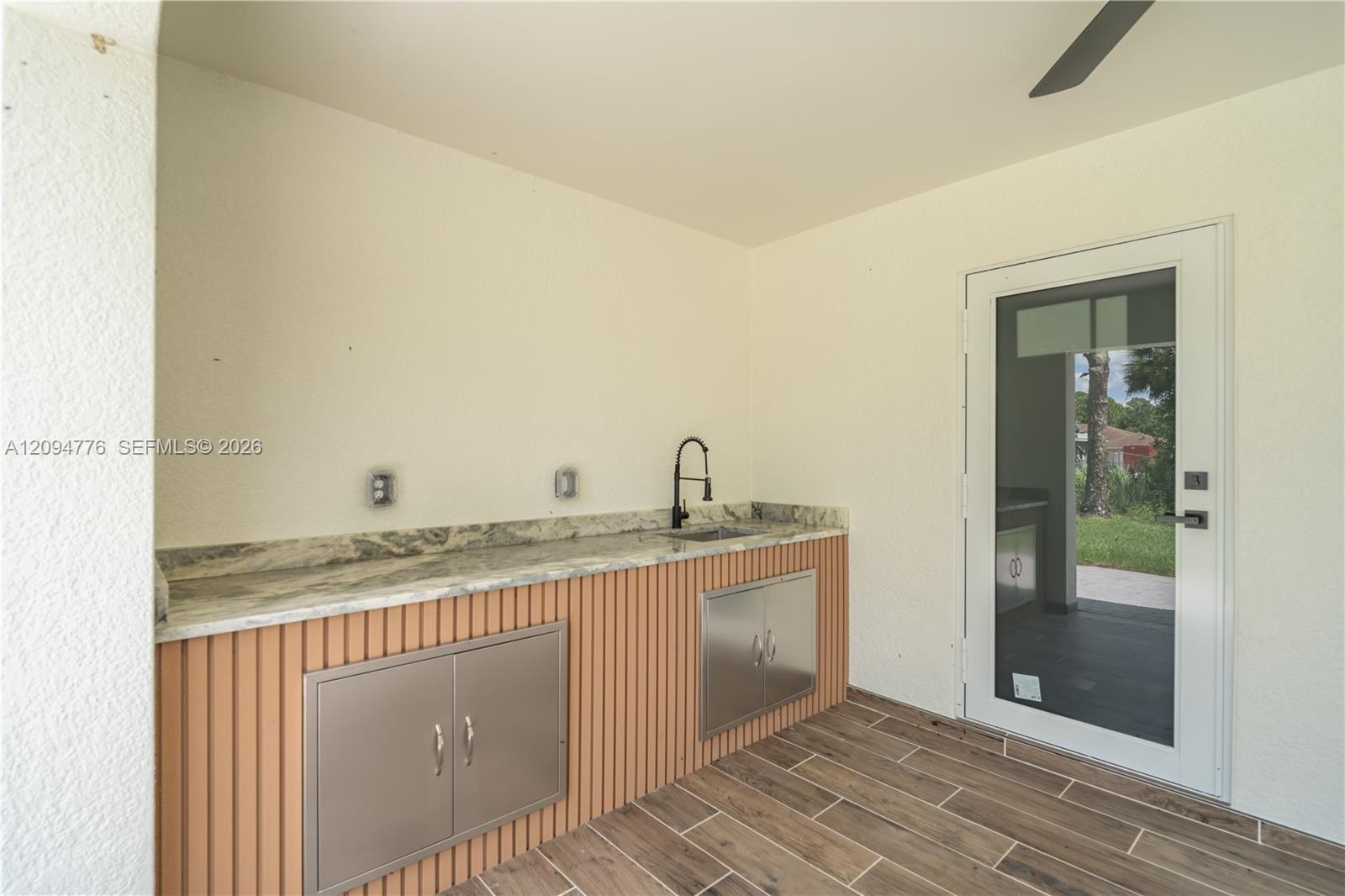 728 Glacier Avenue Property Photo 15