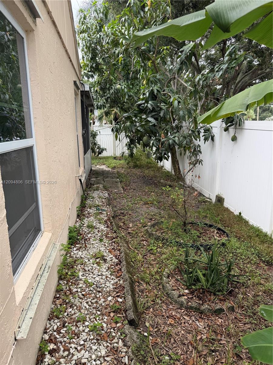 33 Bentwater Circle Property Photo 24