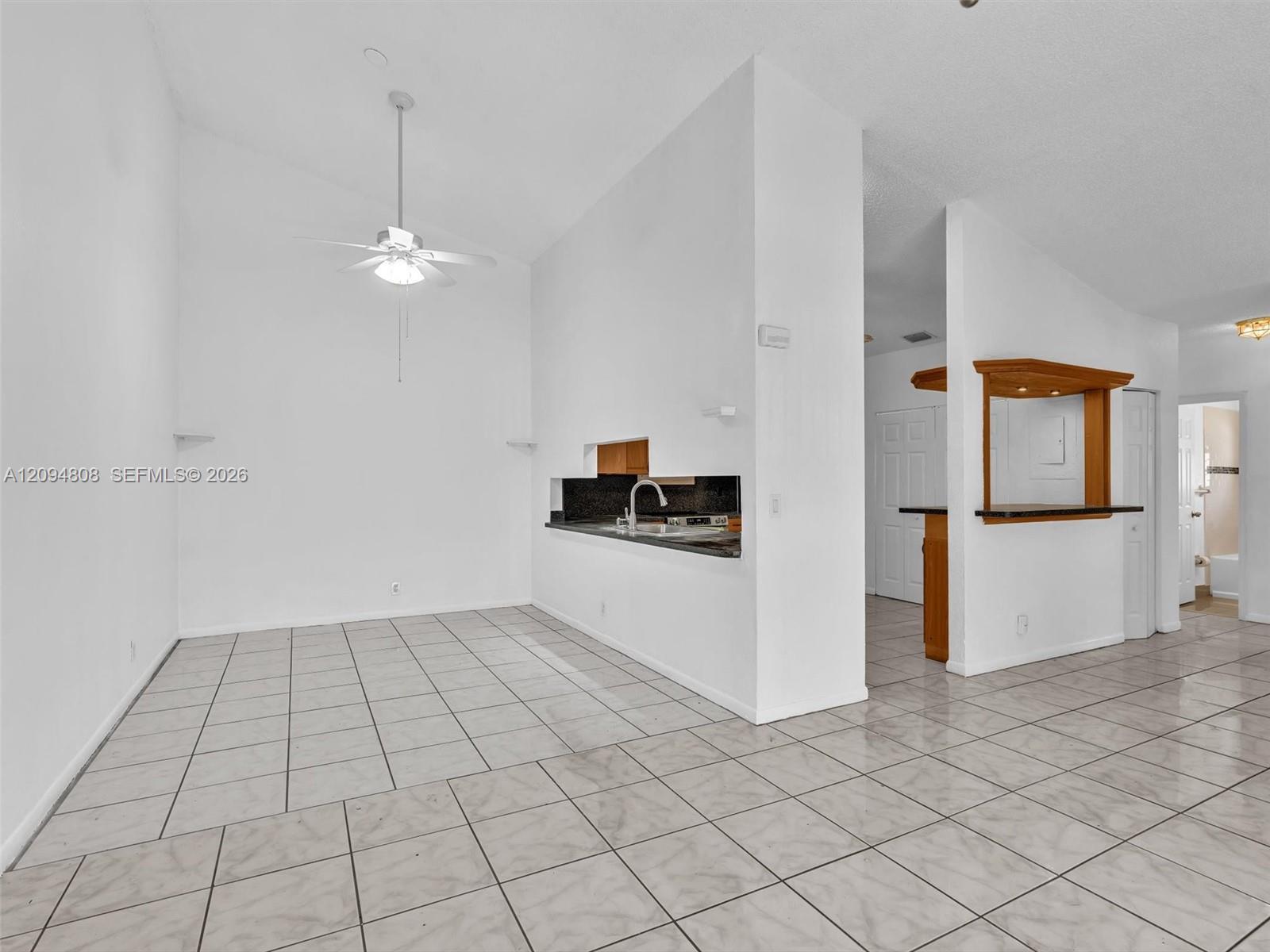 5201 Sw 31st Avenue 112 Property Photo 13