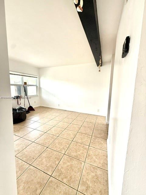 1150 Sw 26th Avenue 1-2 Property Photo 2