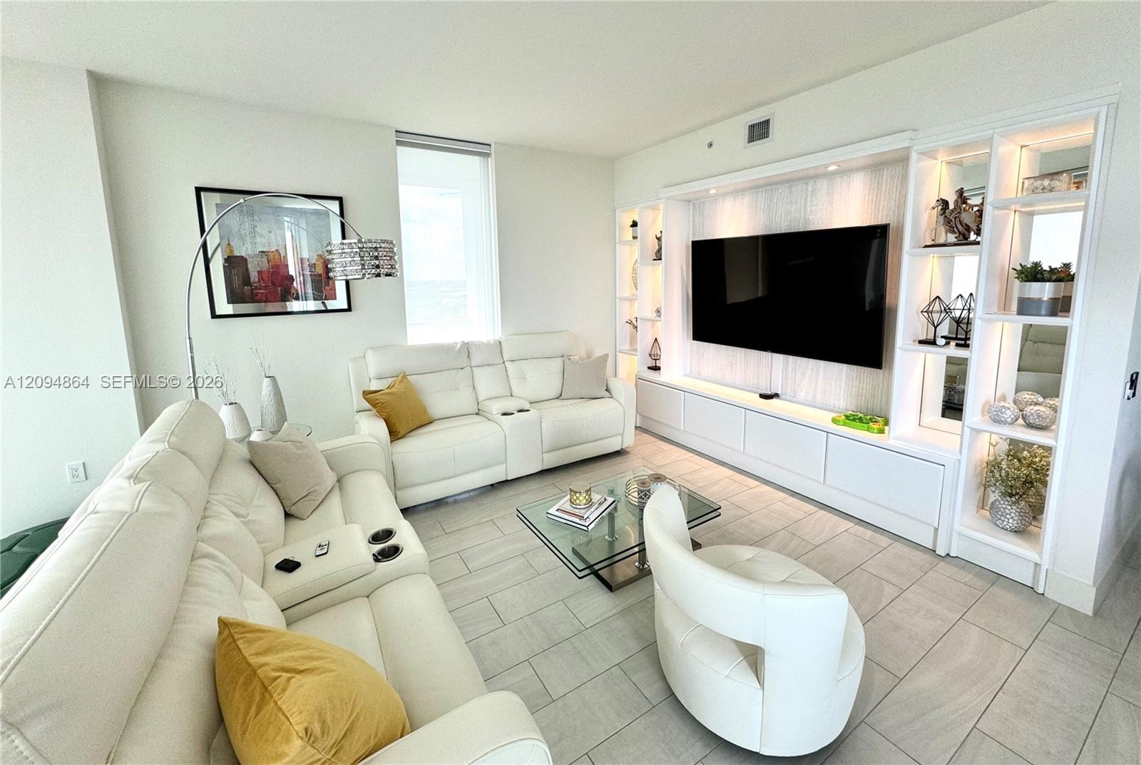 2000 Metropica Way 2109 Property Photo 3