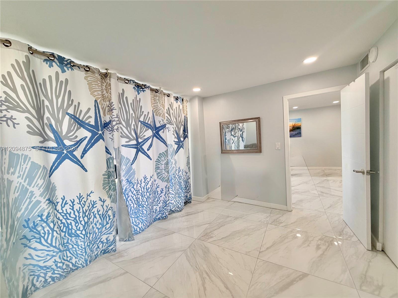 2201 S Ocean Drive 605 Property Photo 8