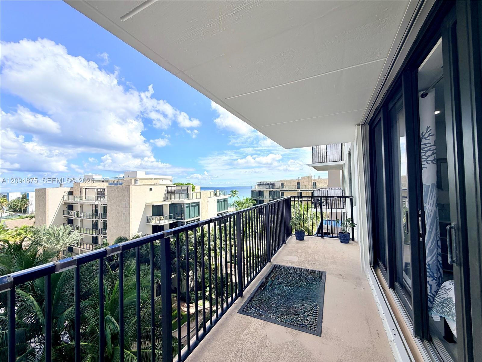 2201 S Ocean Drive 605 Property Photo 13
