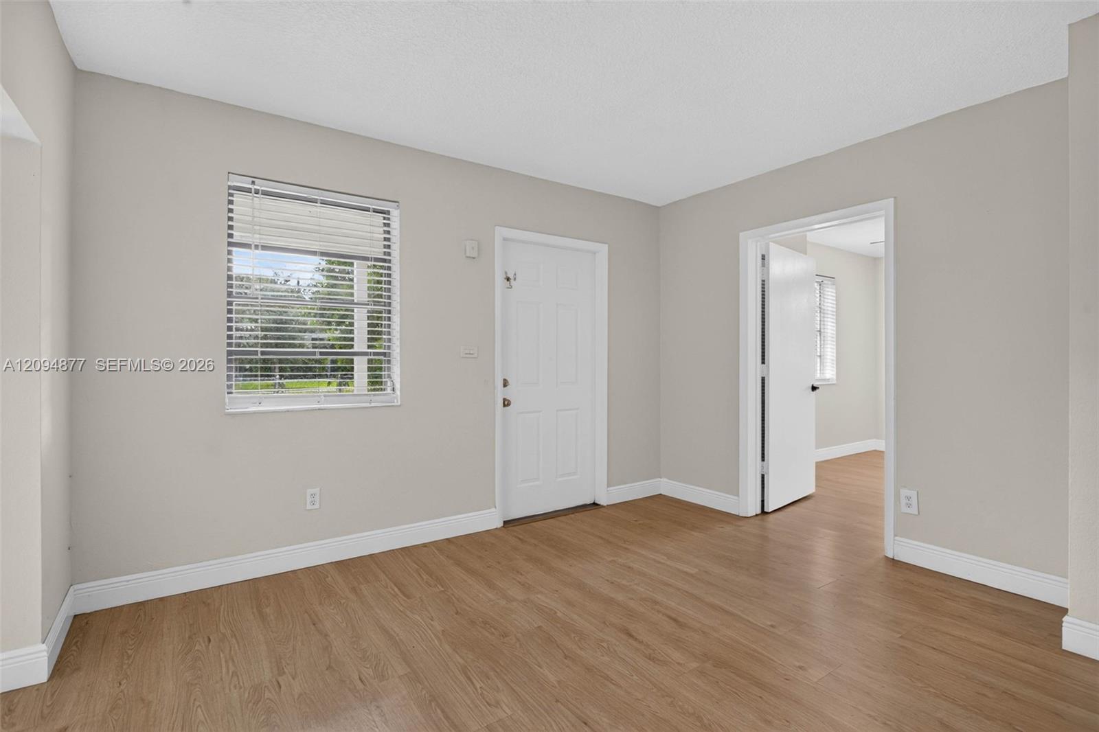 5197 Ne 14th Avenue Property Photo 6