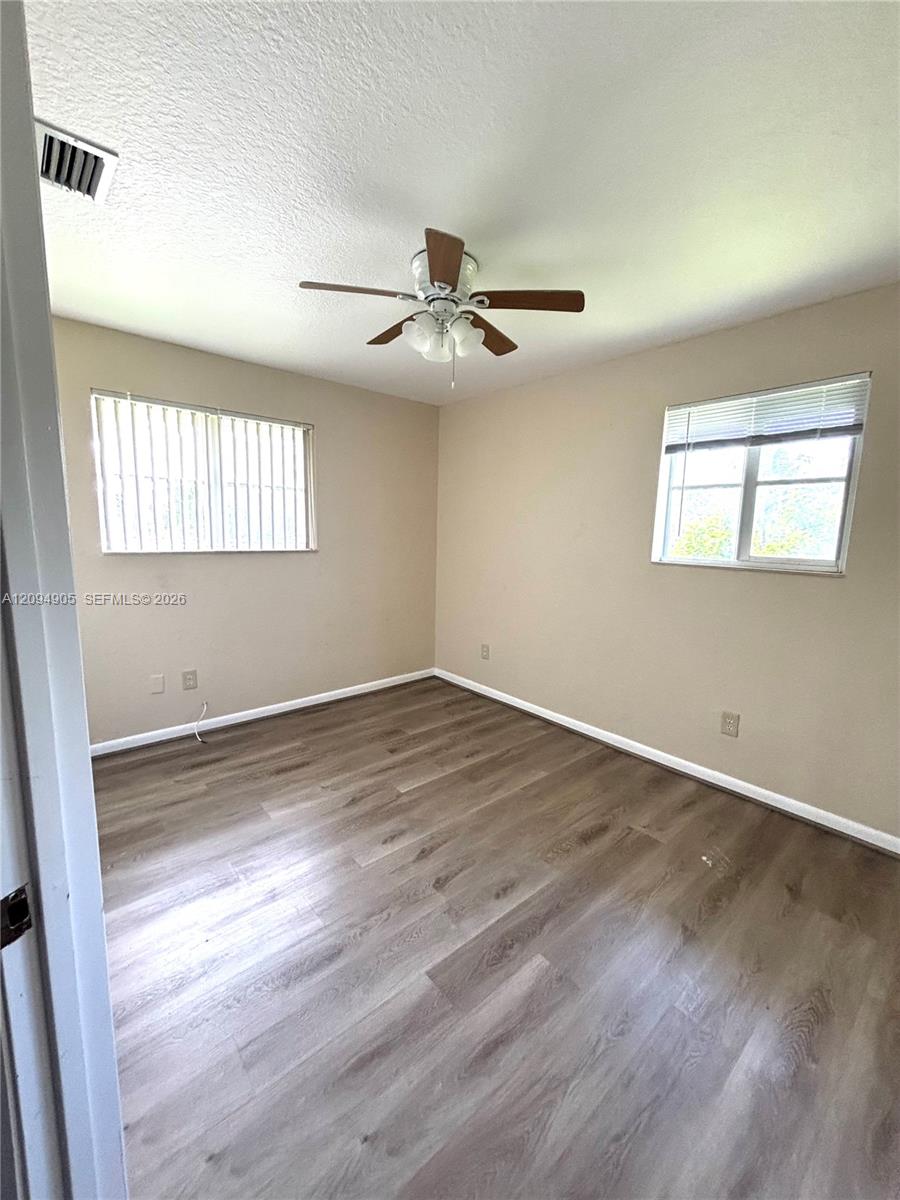 219 W Dixie Highway B Property Photo 11