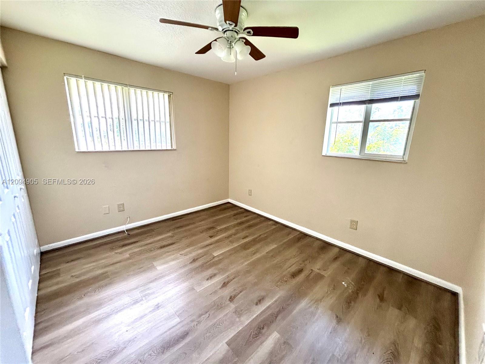 219 W Dixie Highway B Property Photo 14