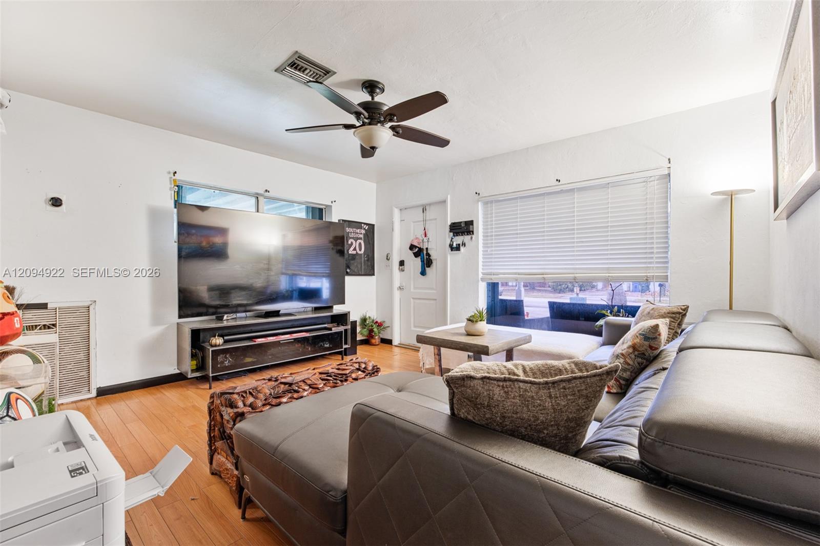 230 Nw 52nd Street Property Photo 3