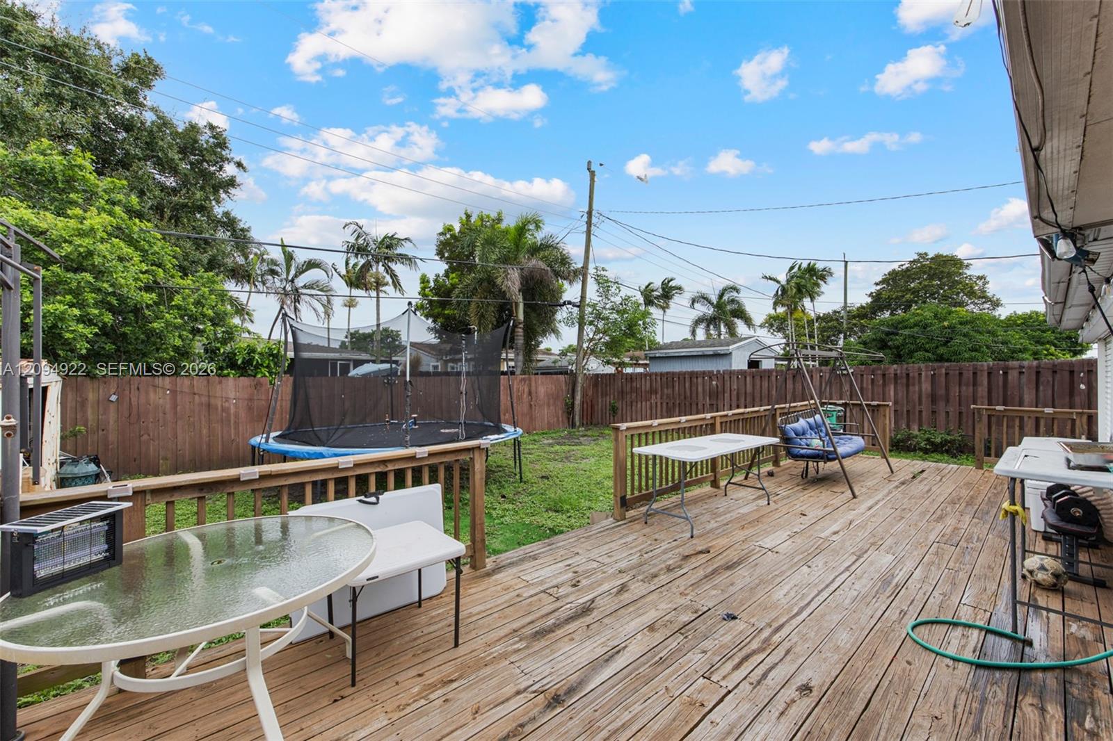 230 Nw 52nd Street Property Photo 14