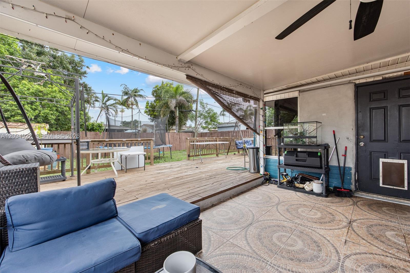230 Nw 52nd Street Property Photo 15