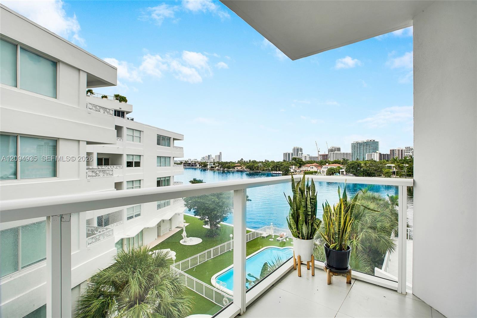 9821 E Bay Harbor Drive 501 Property Photo 1