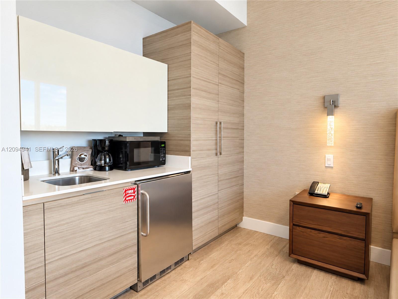 777 N Ocean Drive N330 Property Photo 14