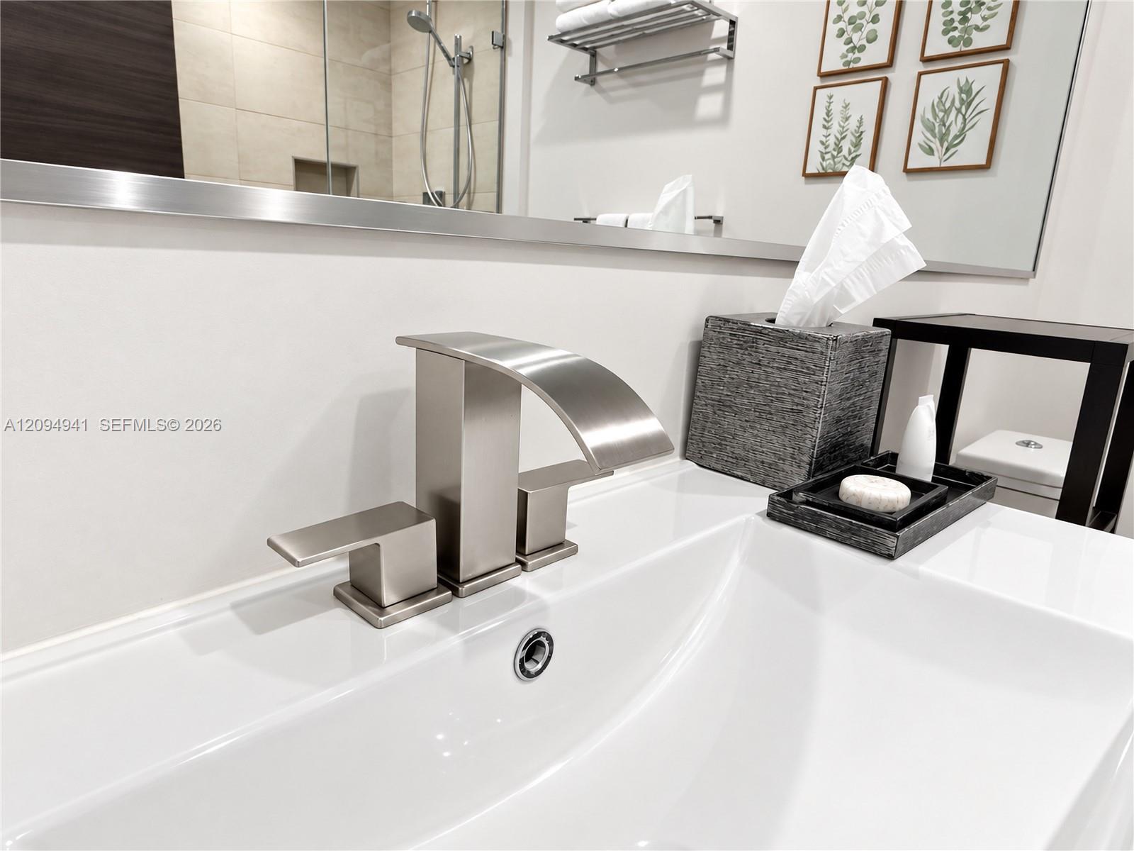 777 N Ocean Drive N330 Property Photo 18