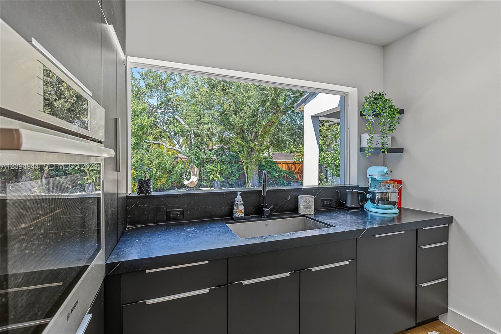 1867 Sw 14th Terrace Property Photo 12