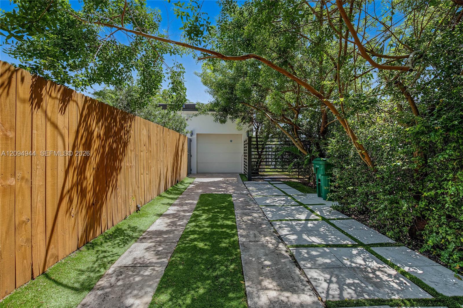 1867 Sw 14th Terrace Property Photo 26