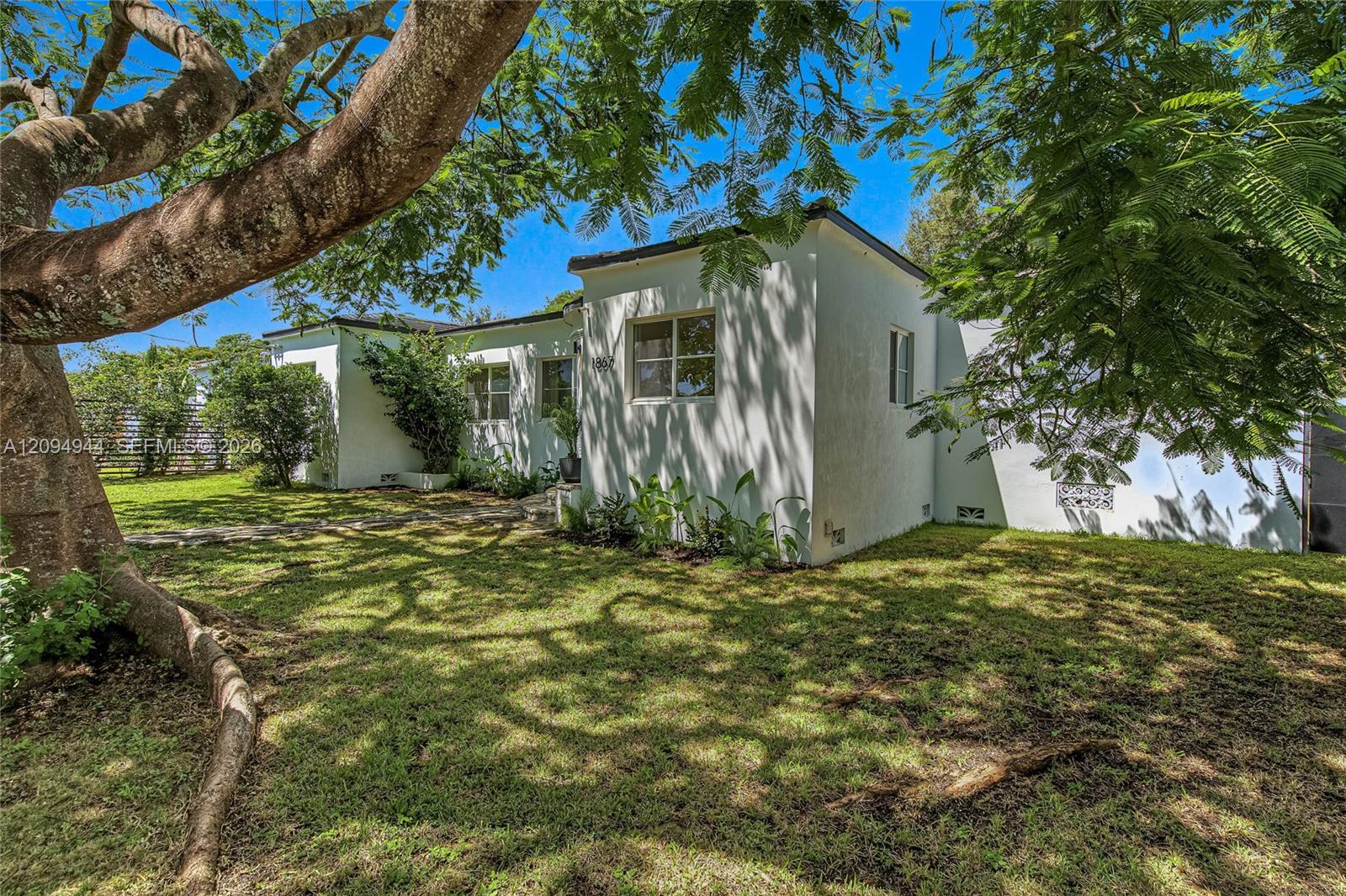 1867 Sw 14th Terrace Property Photo 31