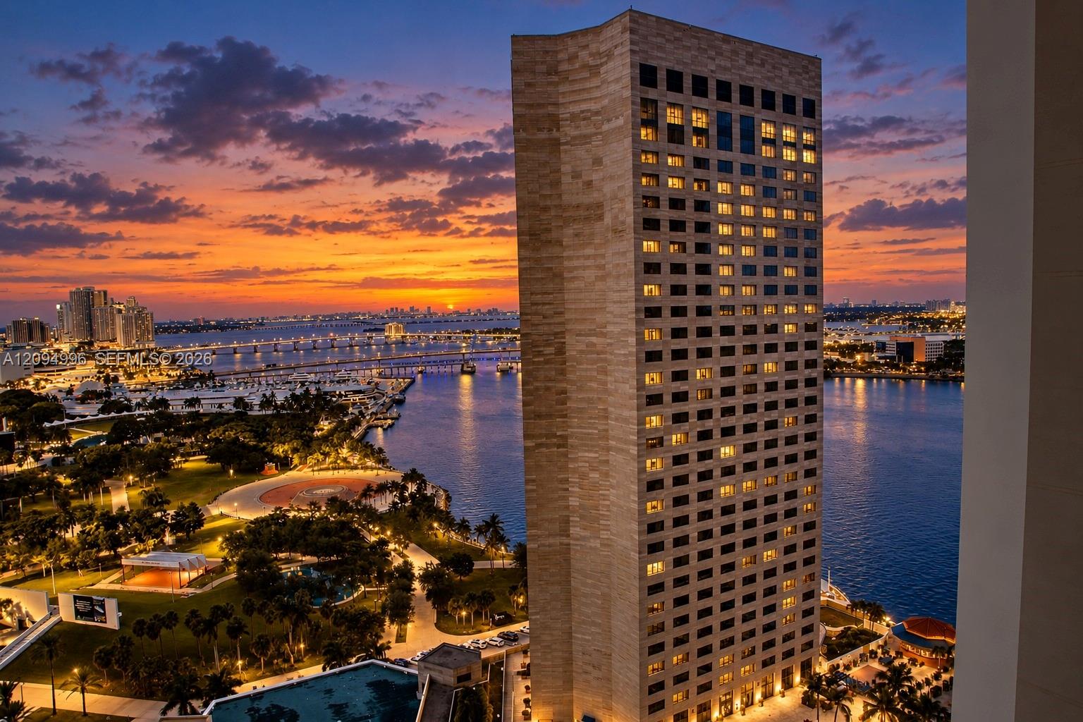 325 S Biscayne Boulevard 2722 Property Photo 1