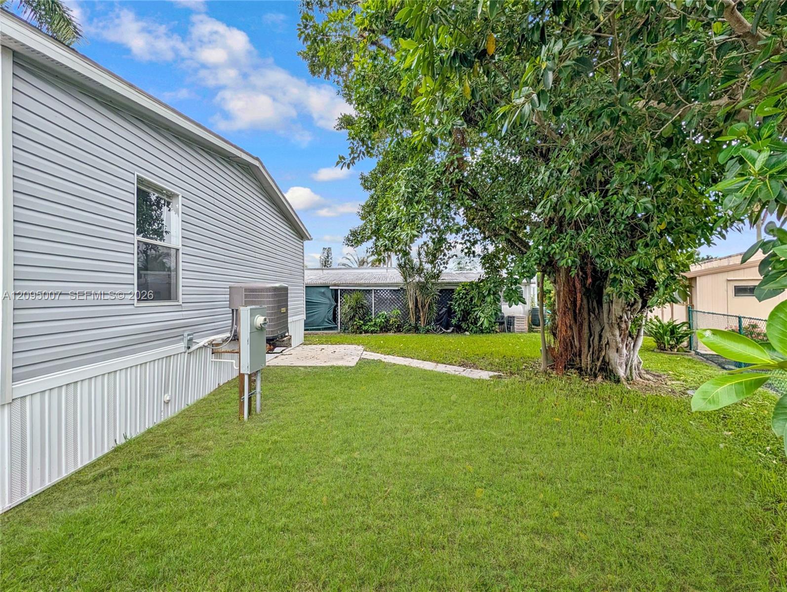 1910 Sw 85th Lane Property Photo 27