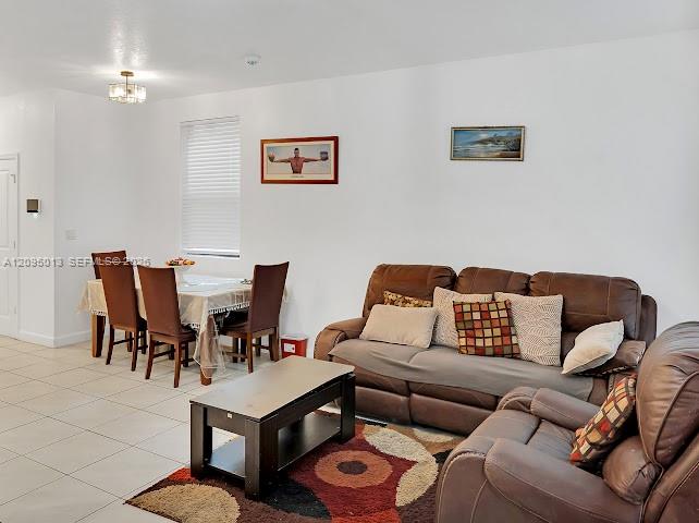 634 Sw 12th Street Property Photo 1