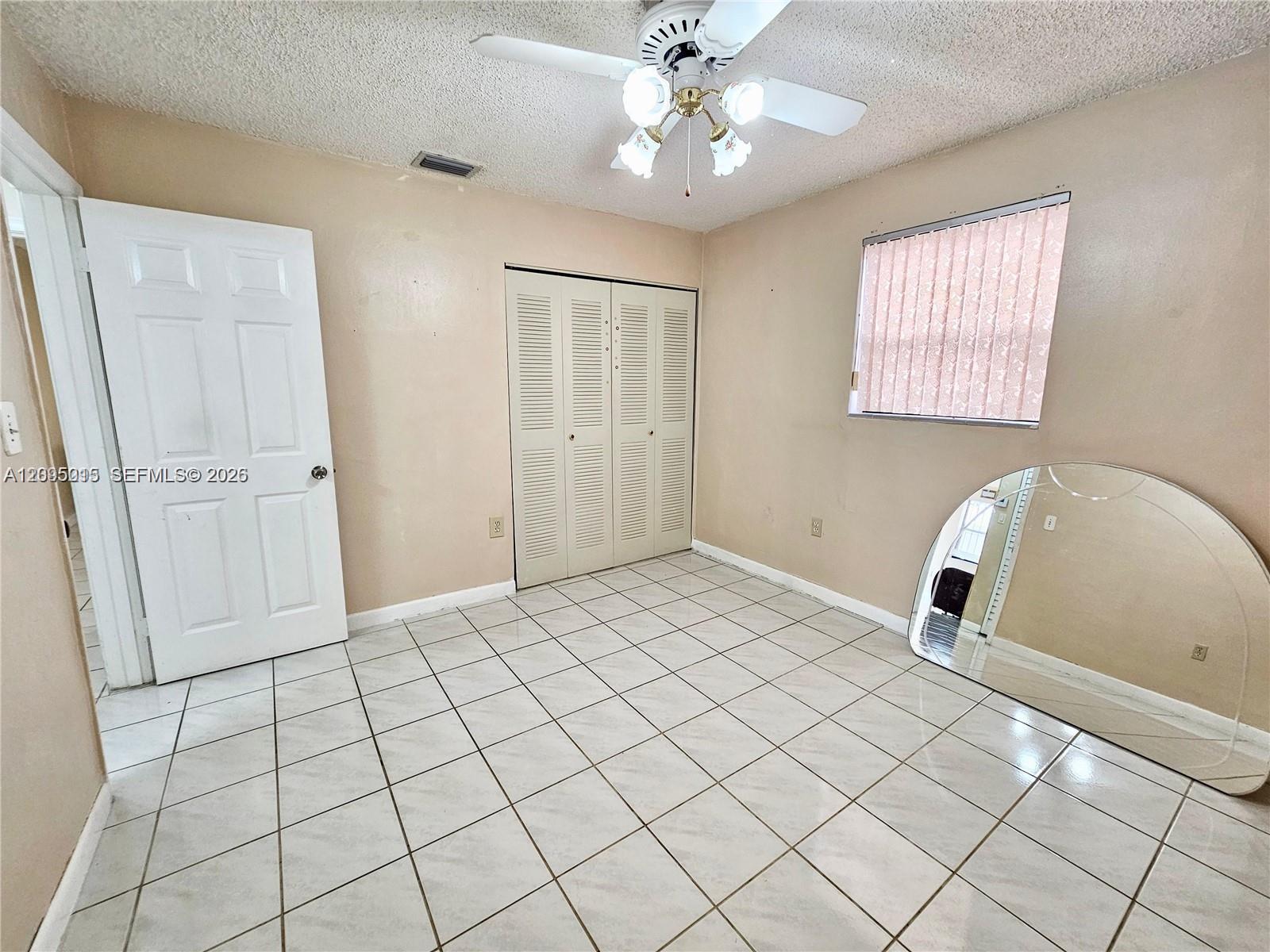 4596 E 8th Court Property Photo 10