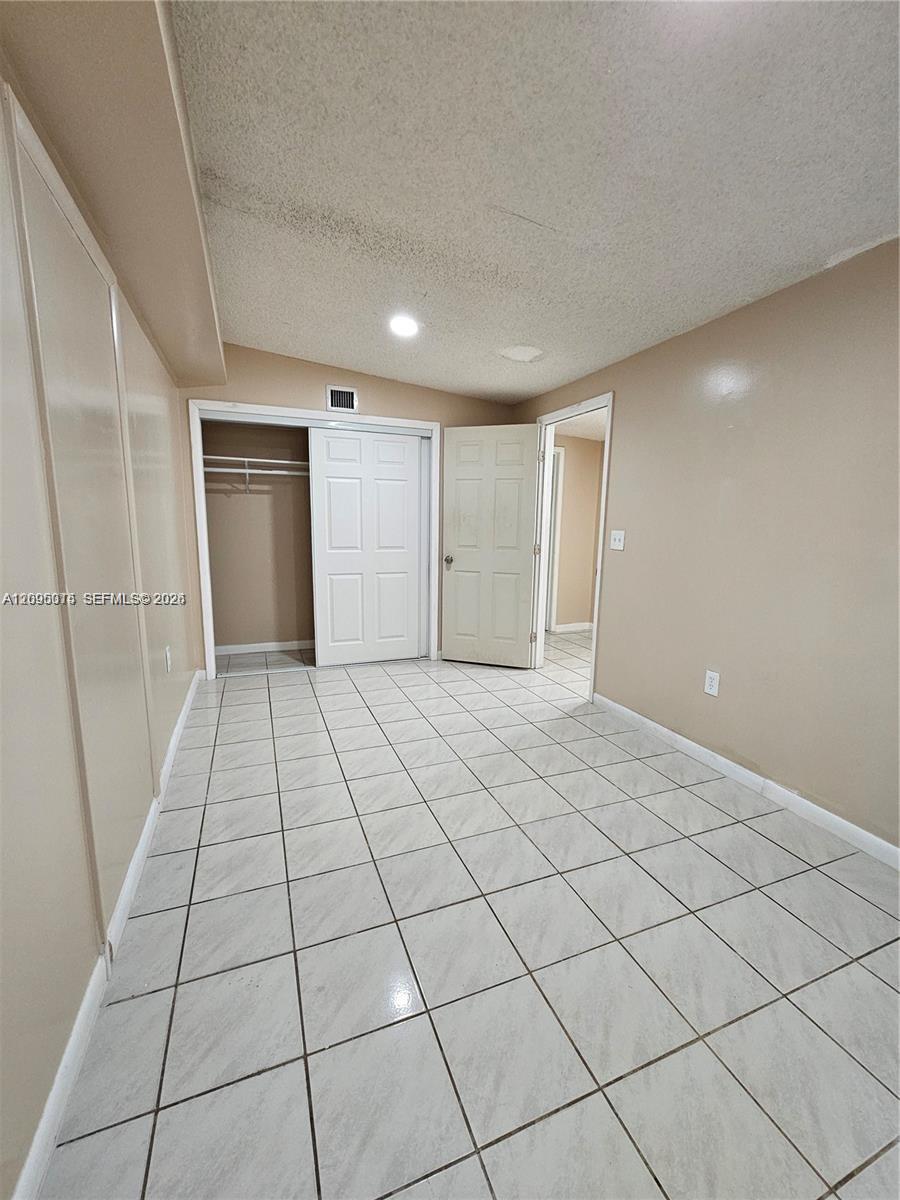 4596 E 8th Court Property Photo 19