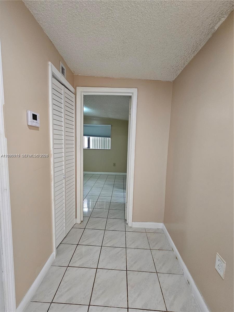 4596 E 8th Court Property Photo 20