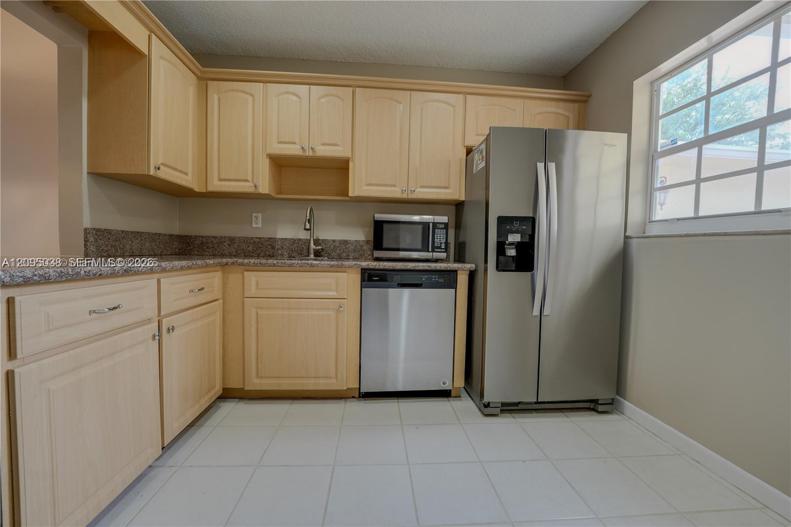 2403 Sw 58th Manor 1 Property Photo 17