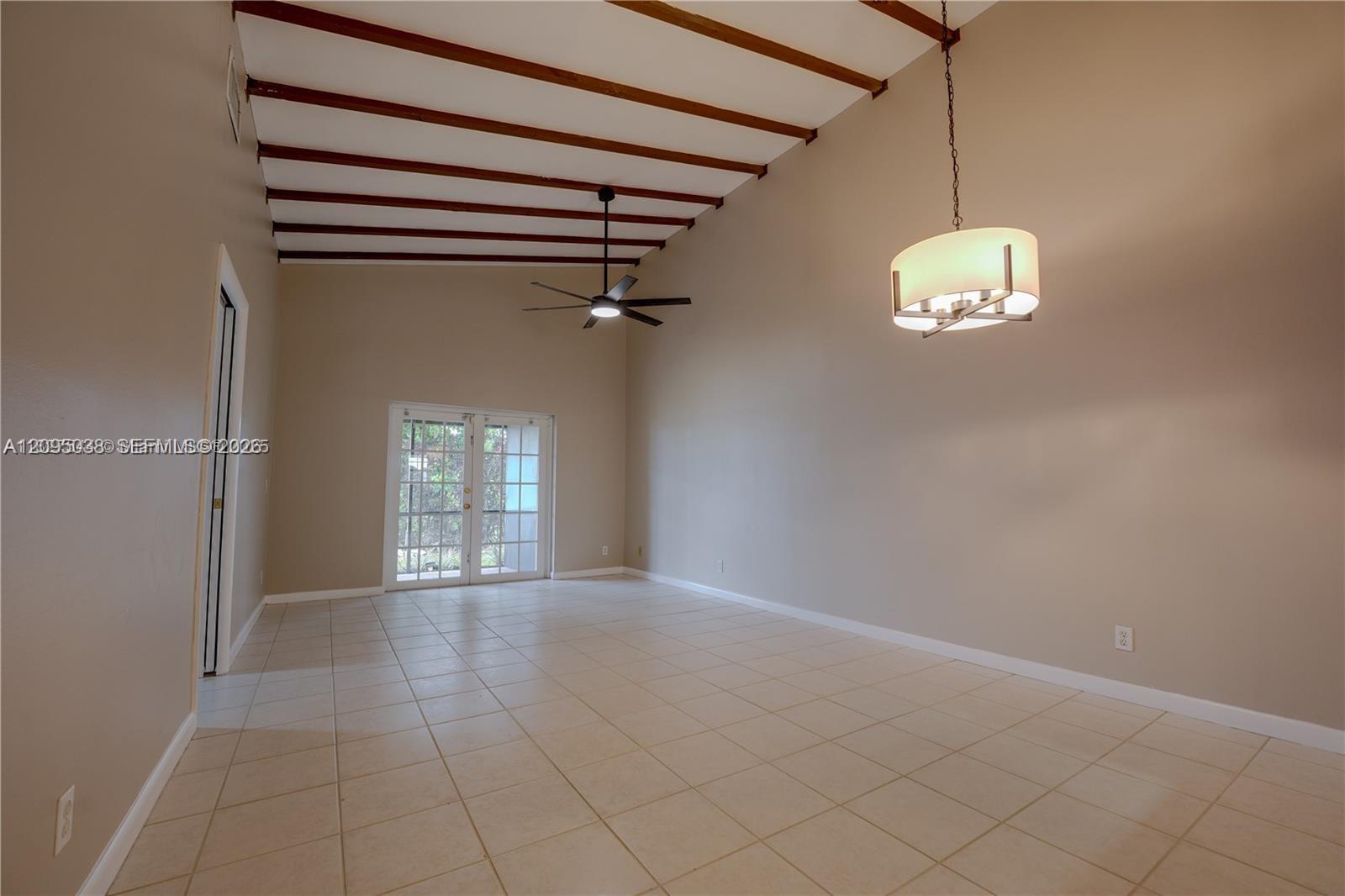 2403 Sw 58th Manor 1 Property Photo 21