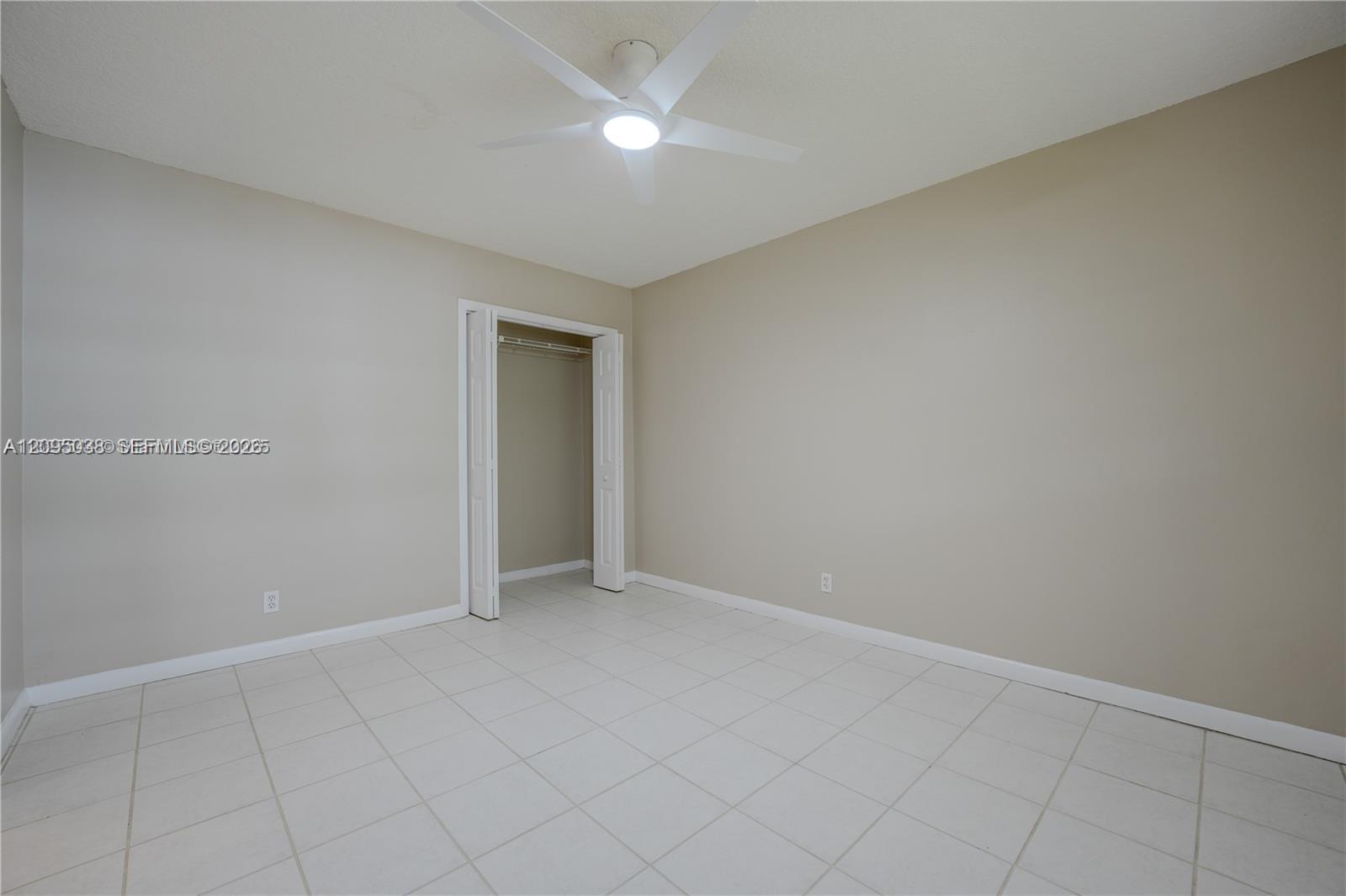 2403 Sw 58th Manor 1 Property Photo 26