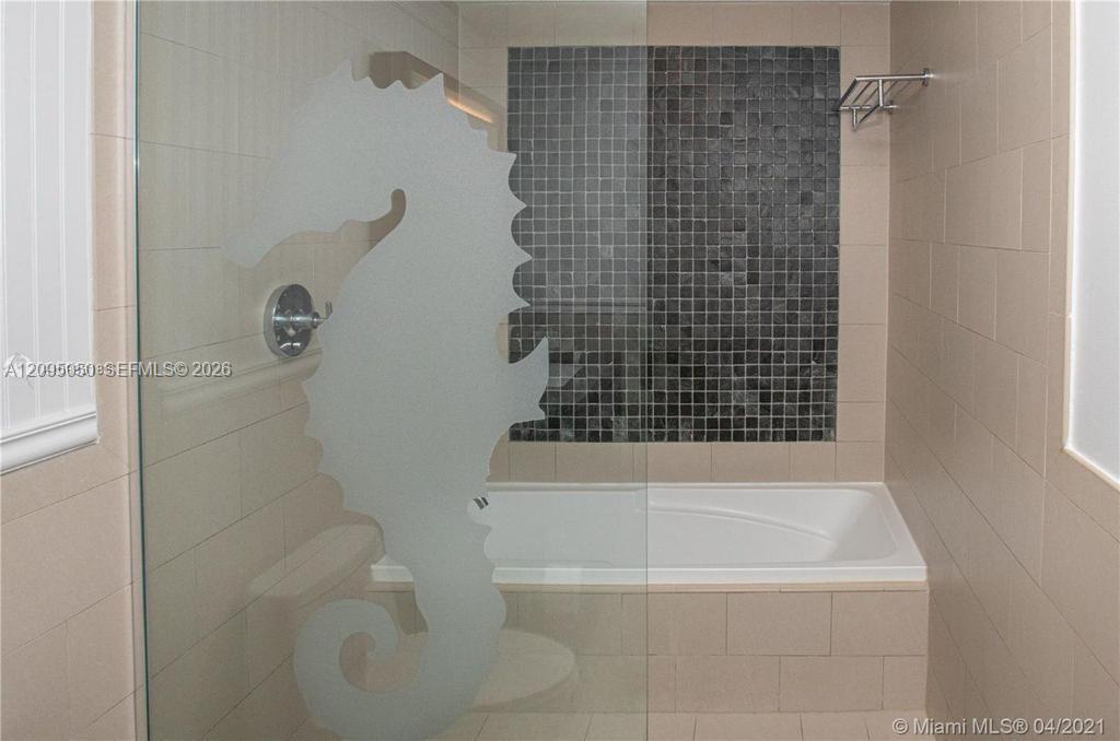 17315 Collins Avenue 2406 Property Photo 6
