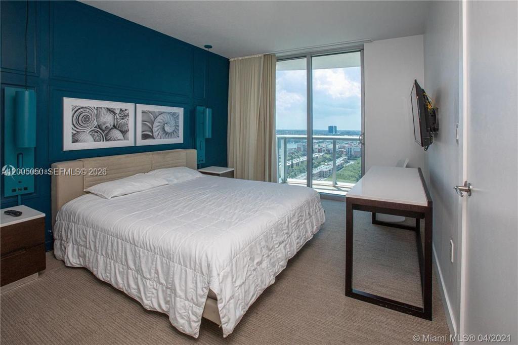 17315 Collins Avenue 2406 Property Photo 12