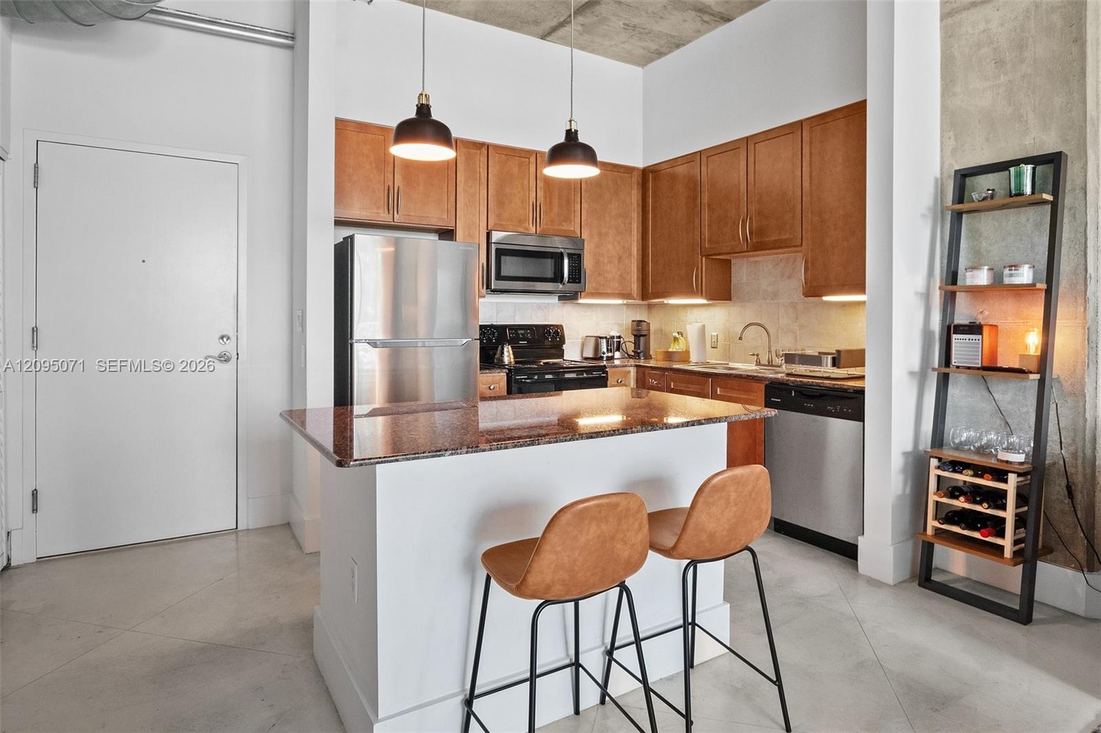 2001 Biscayne Boulevard 3405 Property Photo 13
