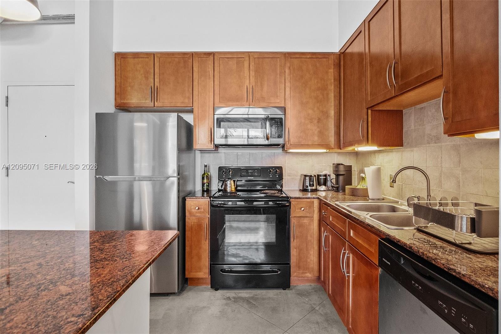2001 Biscayne Boulevard 3405 Property Photo 15