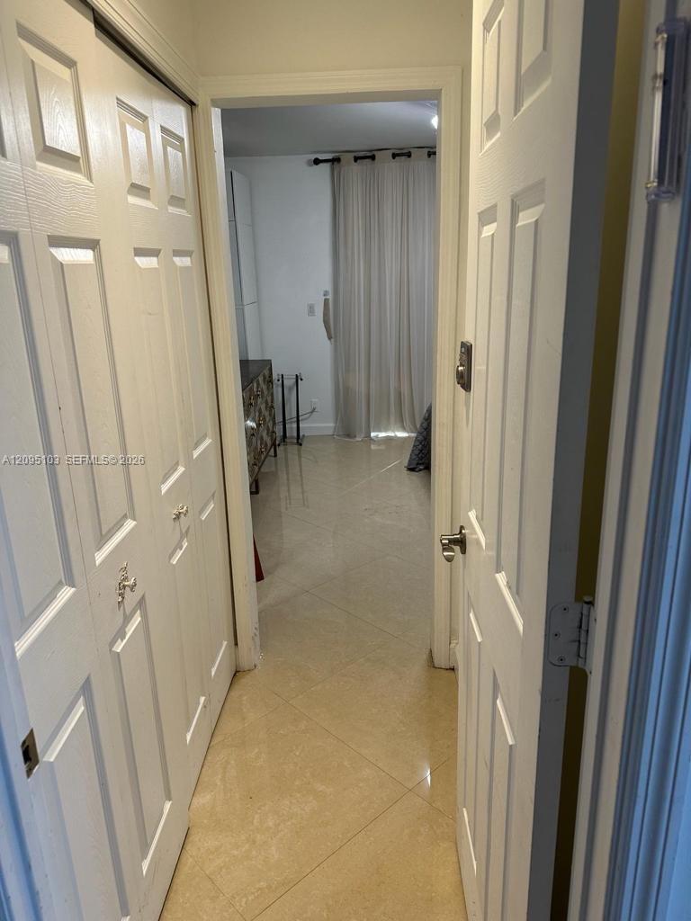 4920 Sw 27th Avenue 1 Property Photo 13