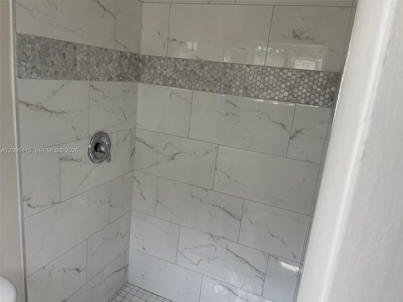 1100 Arizona Avenue Property Photo 8