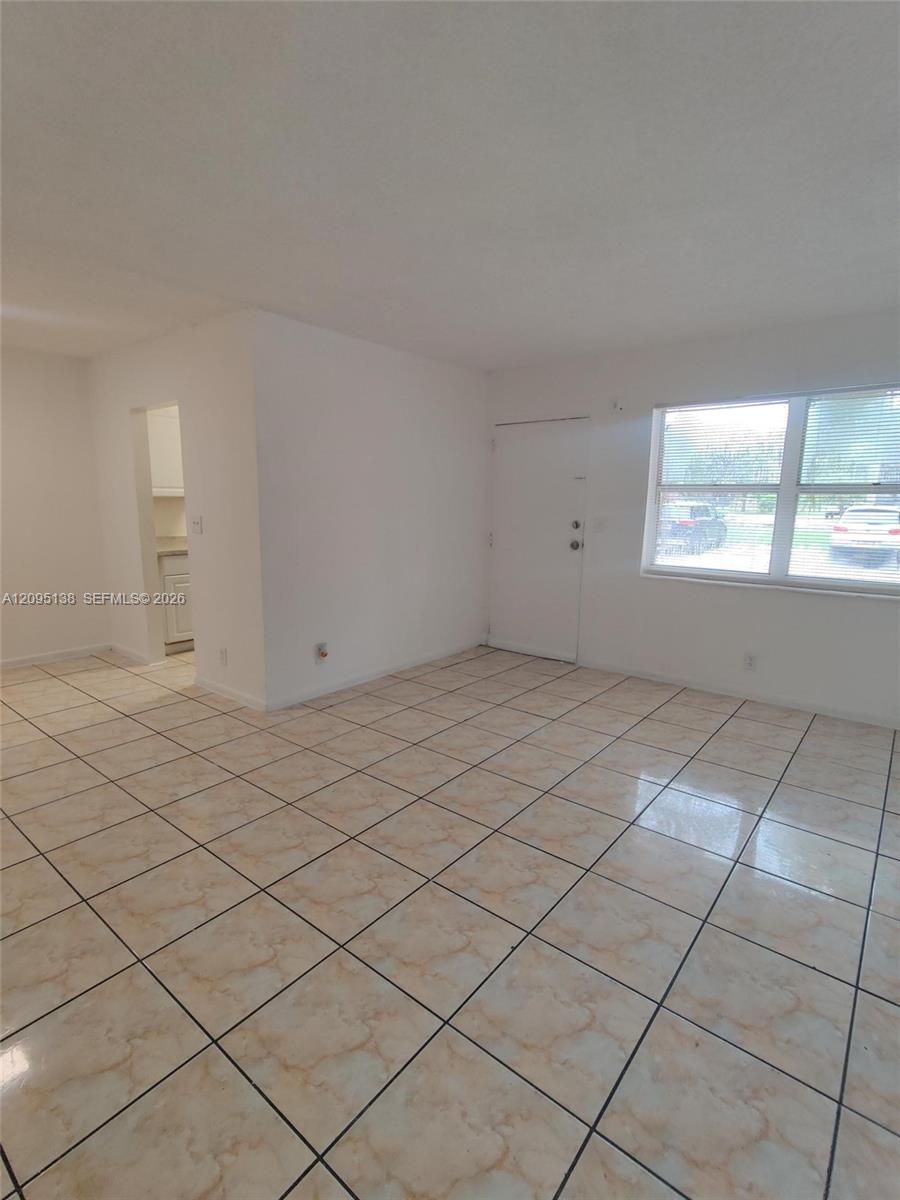 3343 Davie Boulevard B108 Property Photo 3