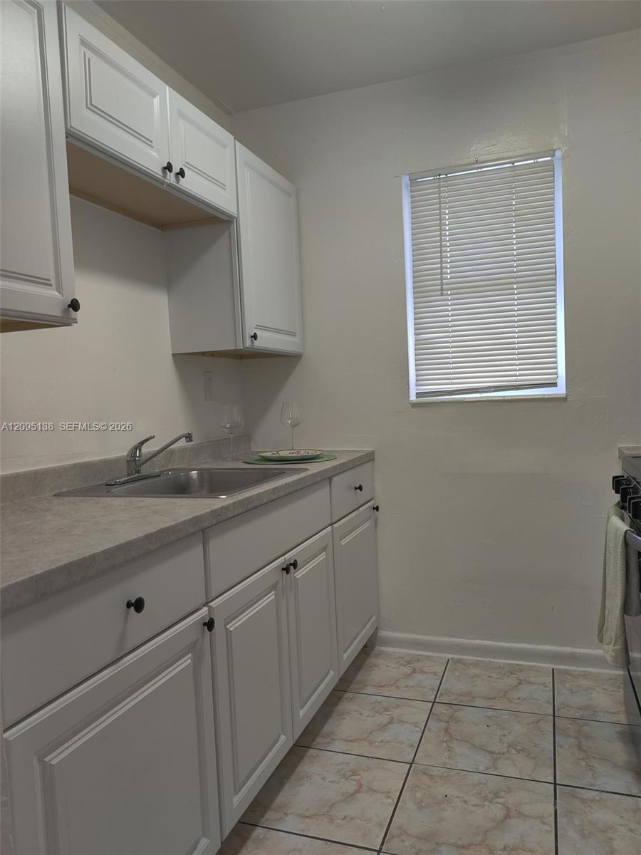 3343 Davie Boulevard B108 Property Photo 4