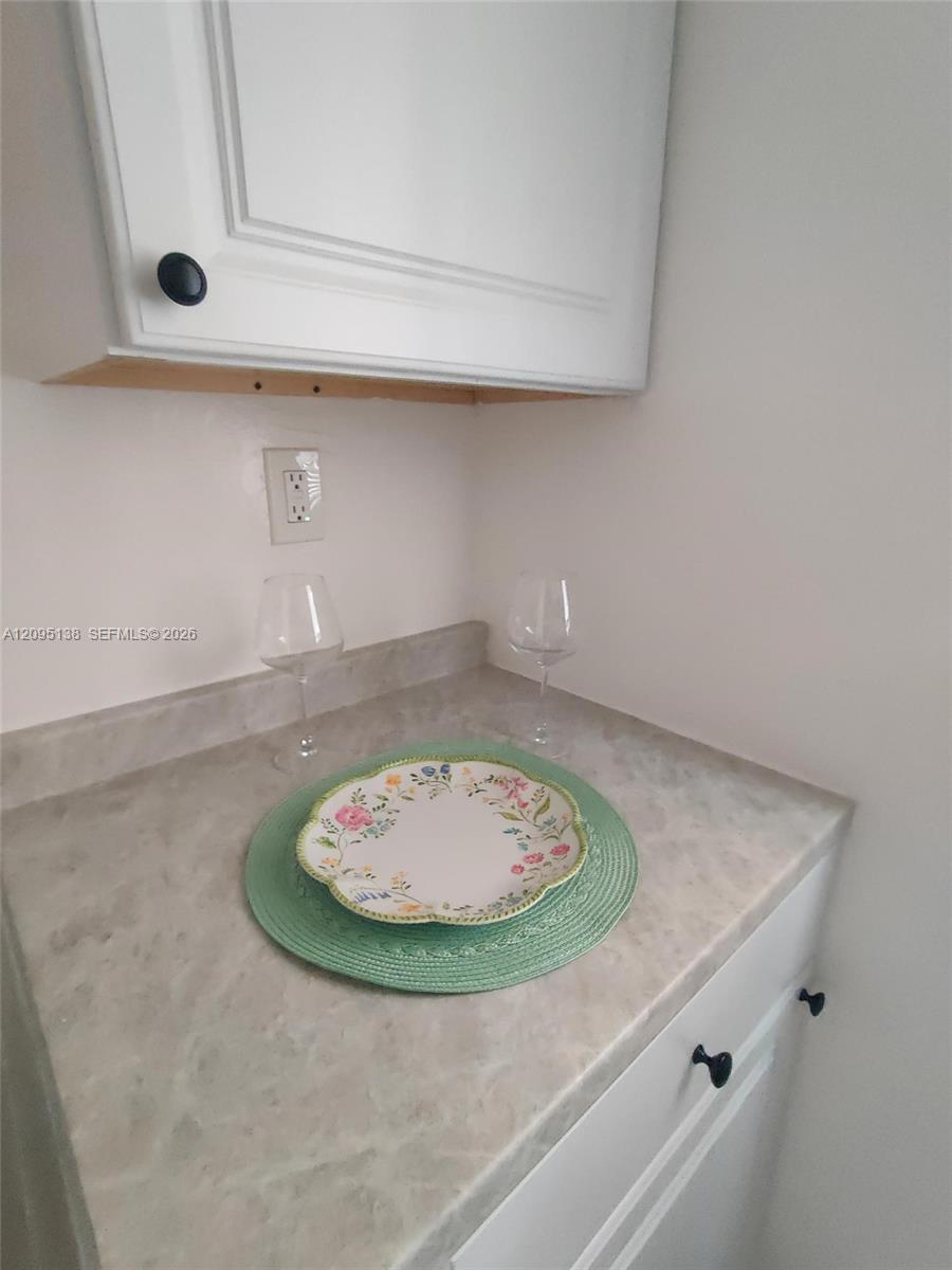 3343 Davie Boulevard B108 Property Photo 9