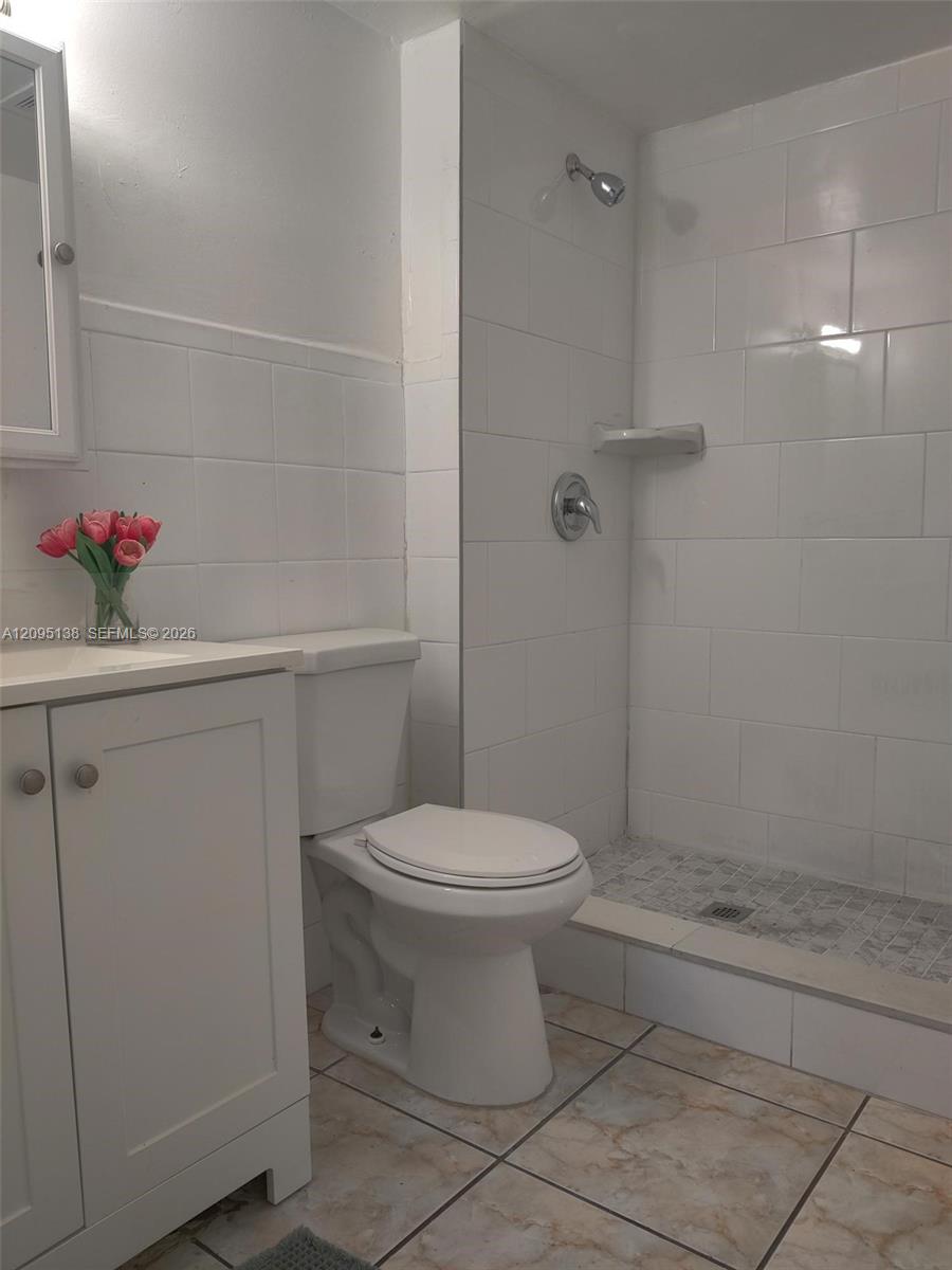 3343 Davie Boulevard B108 Property Photo 10