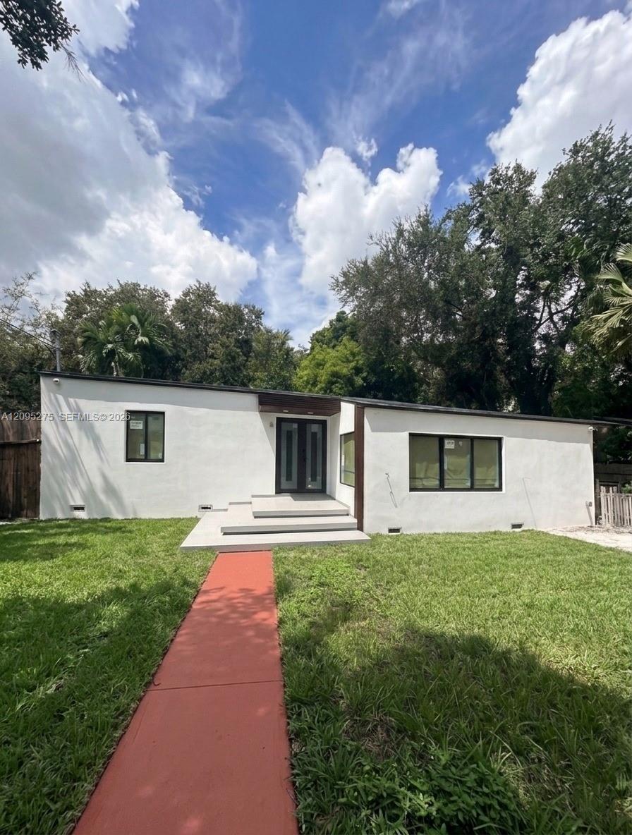 8260 NE 4th Avenue Property Photo 1