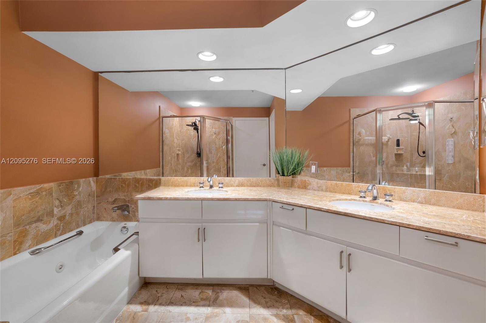 A12095276 Property Photo 17