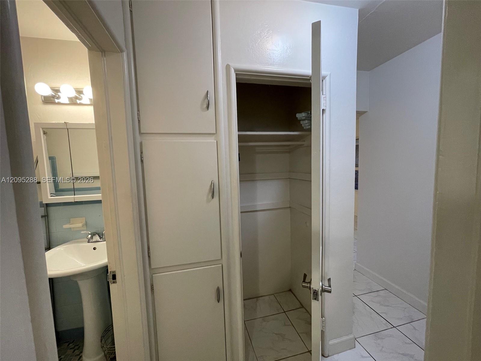 702 Se 16th Street 702 Property Photo 16