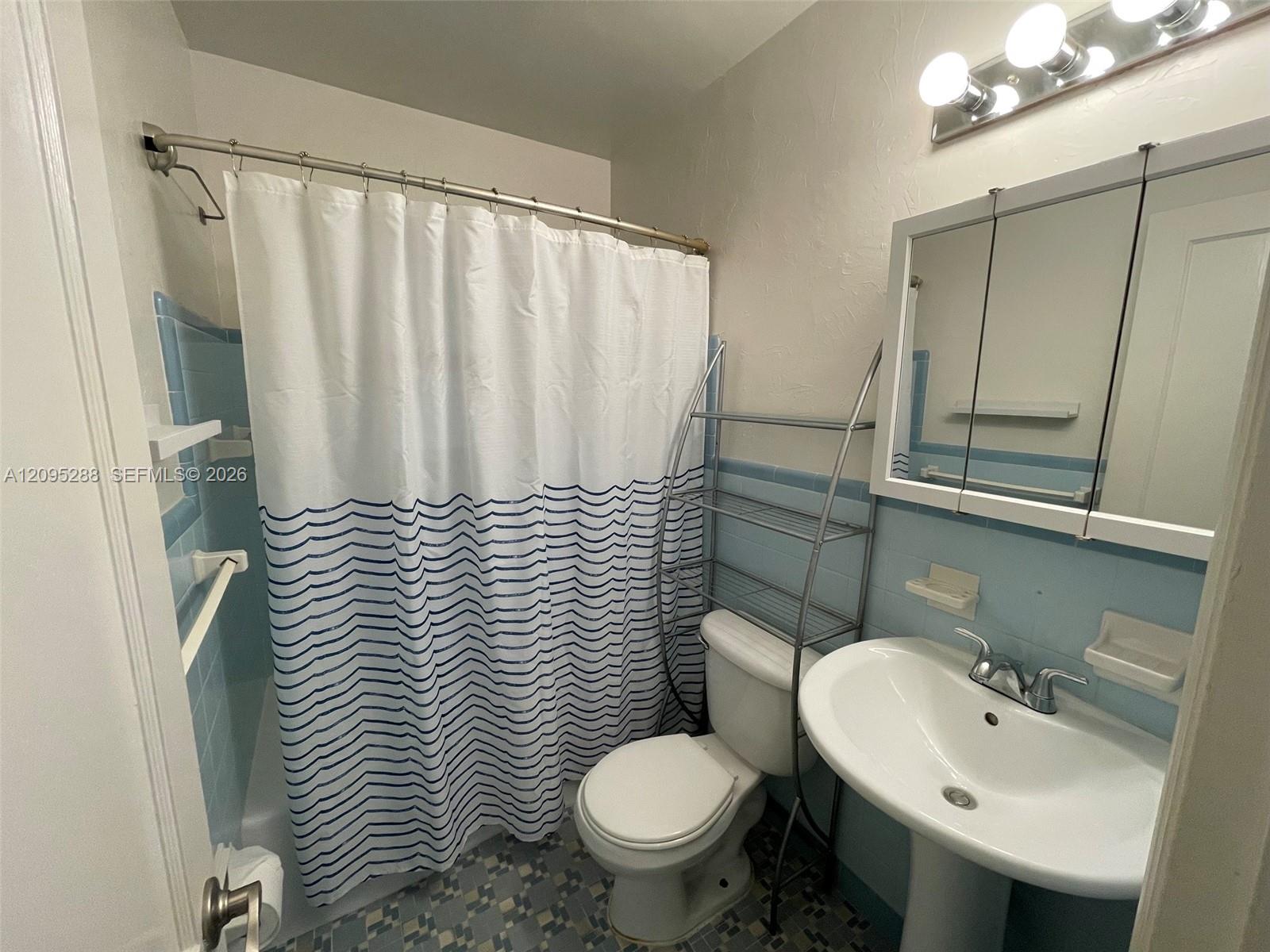702 Se 16th Street 702 Property Photo 17