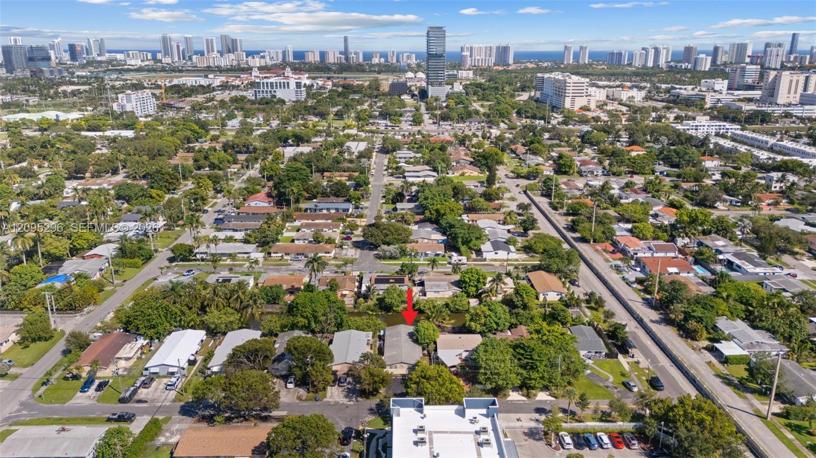 1001 Sw 4th Terrace Property Photo 1