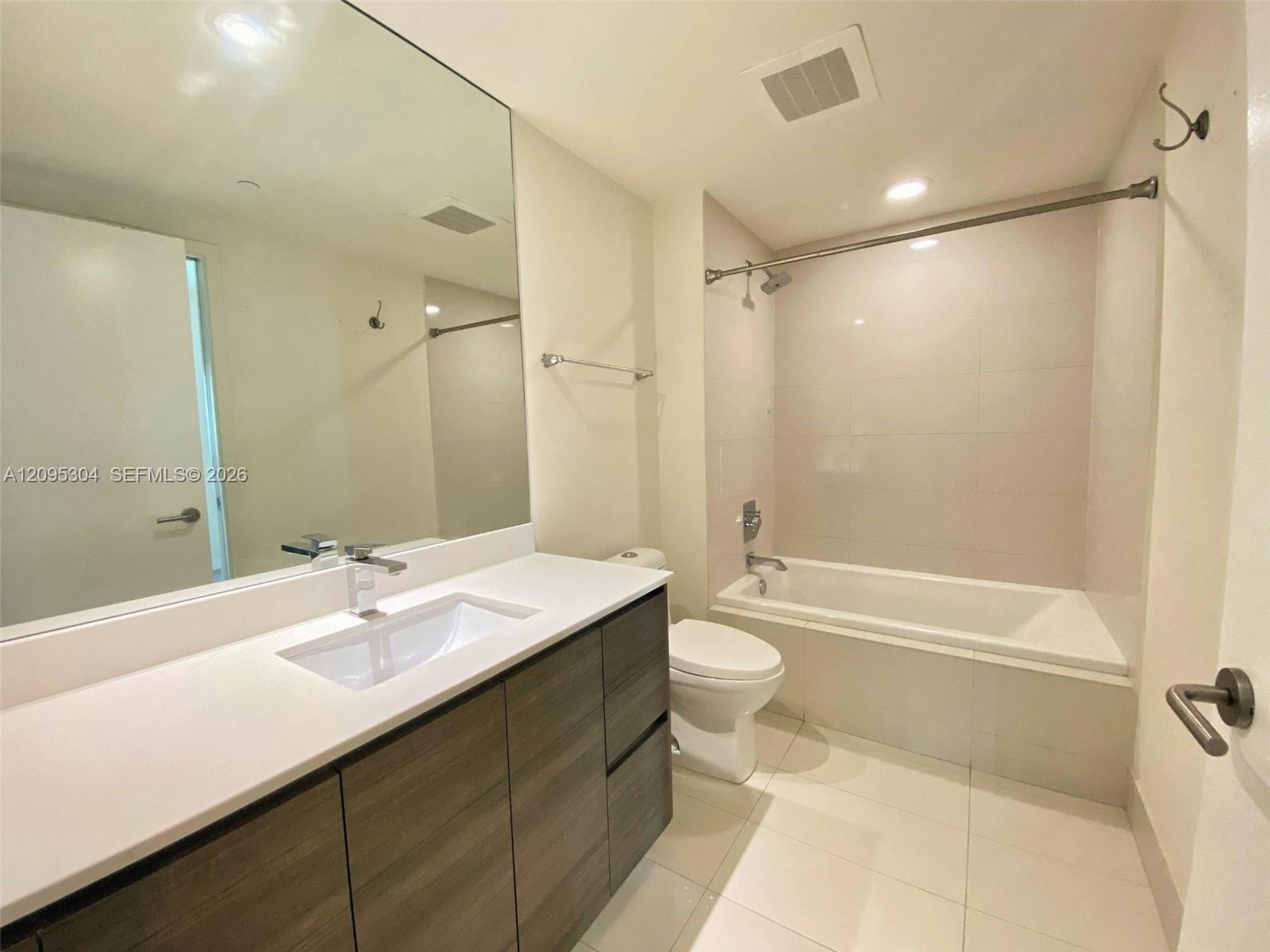 A12095304 Property Photo 16