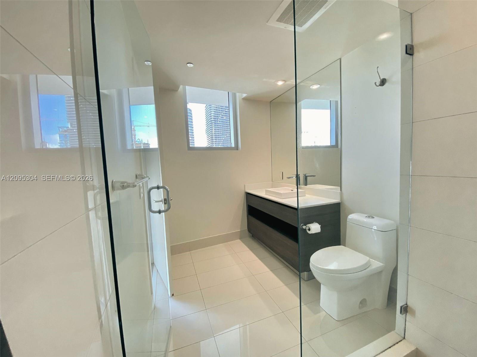 A12095304 Property Photo 17