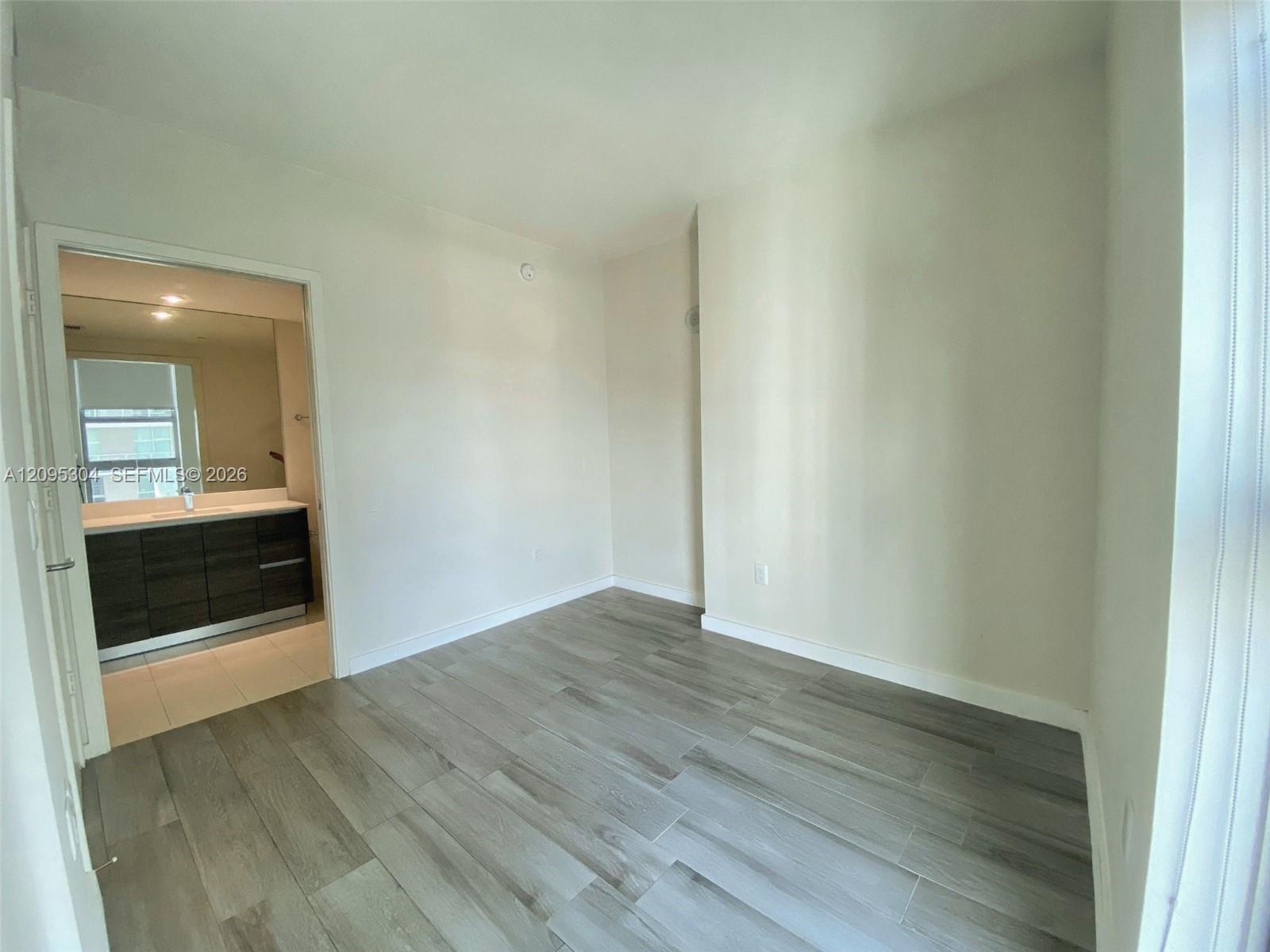 A12095304 Property Photo 18