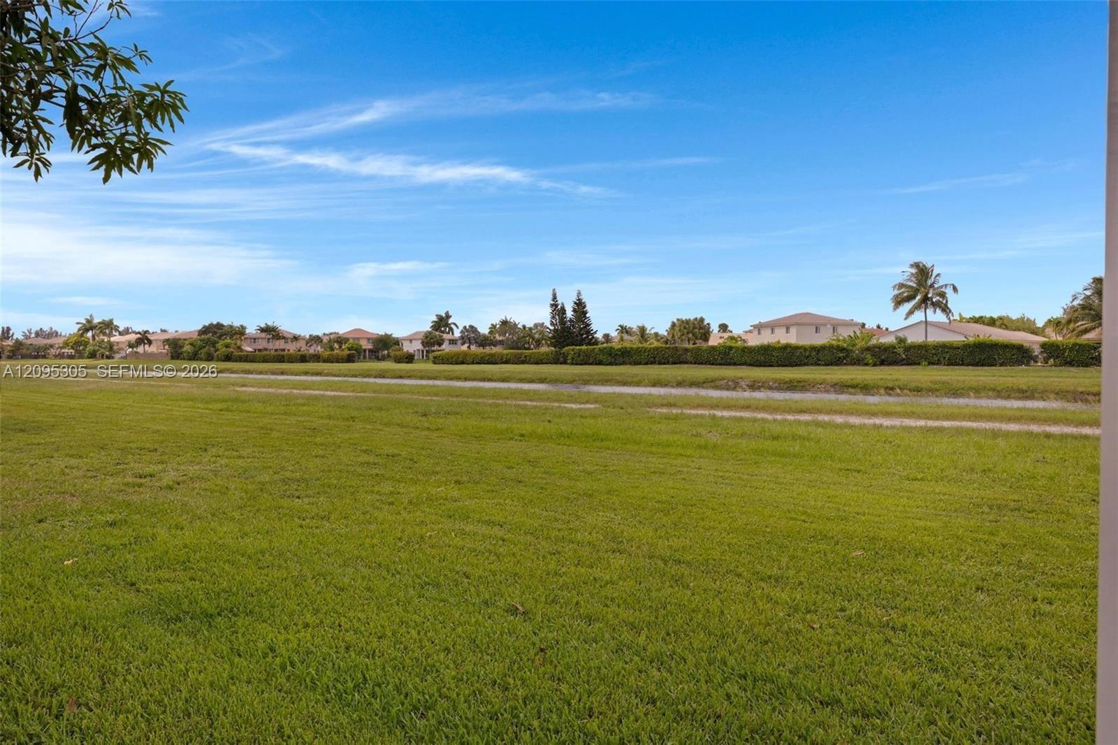 12913 Sw 49th Court Property Photo 42