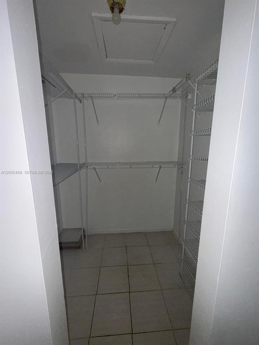 5800 Nw 64th Avenue 306 Property Photo 10